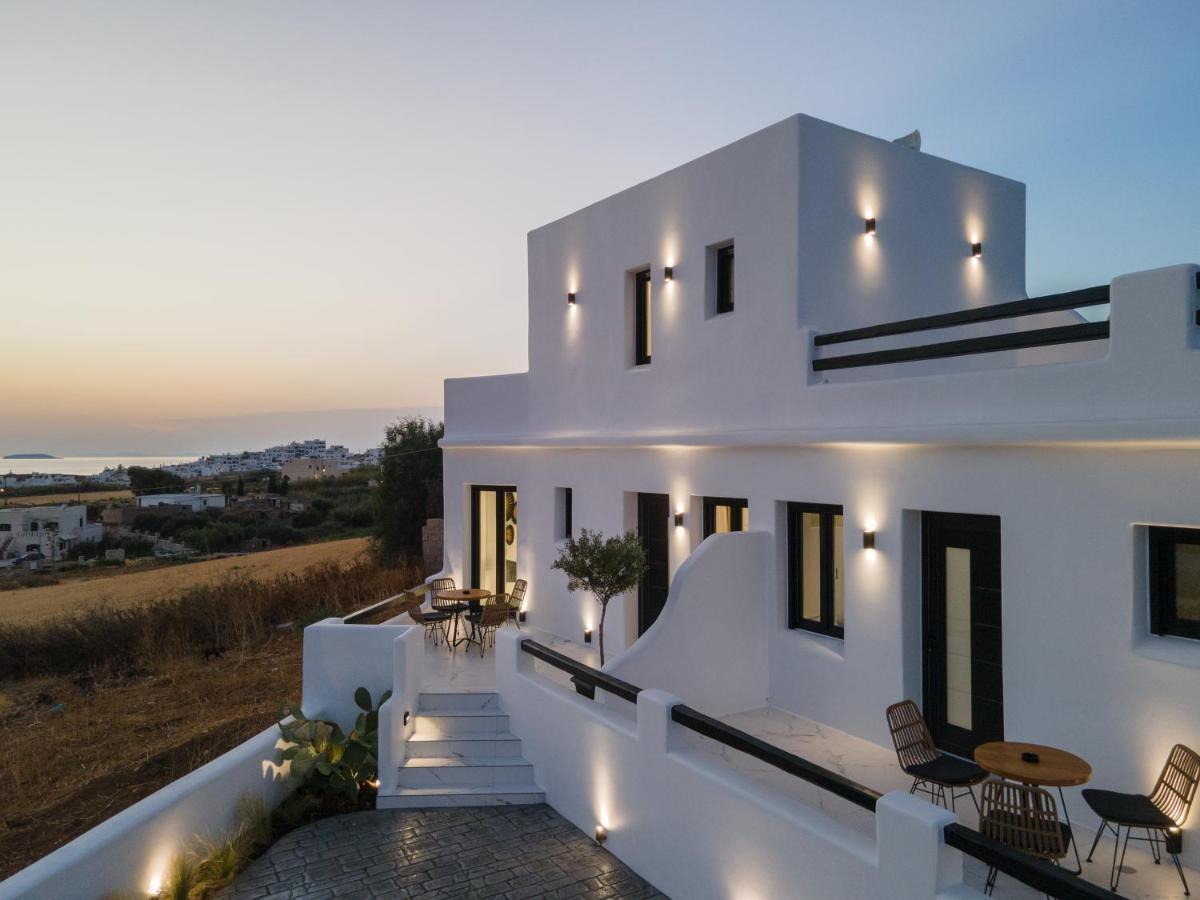Naxos White Concept *